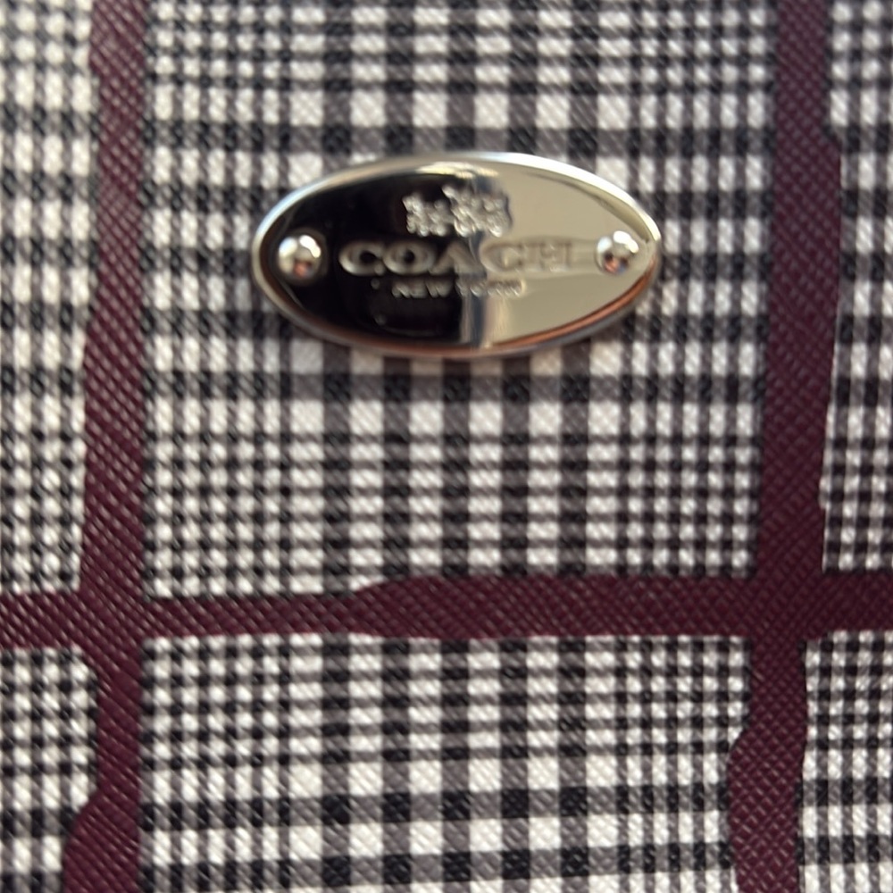 Coach Bag - Picture 2 of 7